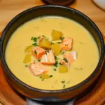 Einfache Dänische Kartoffelsuppe mit Lachs