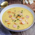 Kartoffelsuppe mit Würstchen wie von Oma