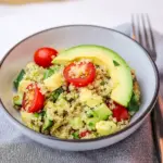 Quinoa-Salat mit Avocado